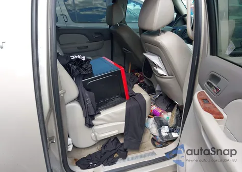 2008 Chevrolet Suburban 1500 Lt z USA, uszkodzony, nr VIN 3GNFC16038G197033